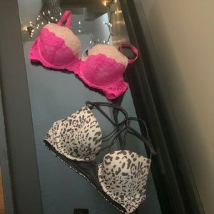 32/34C Victoria’s Secret Bra’s (Pair🧨)